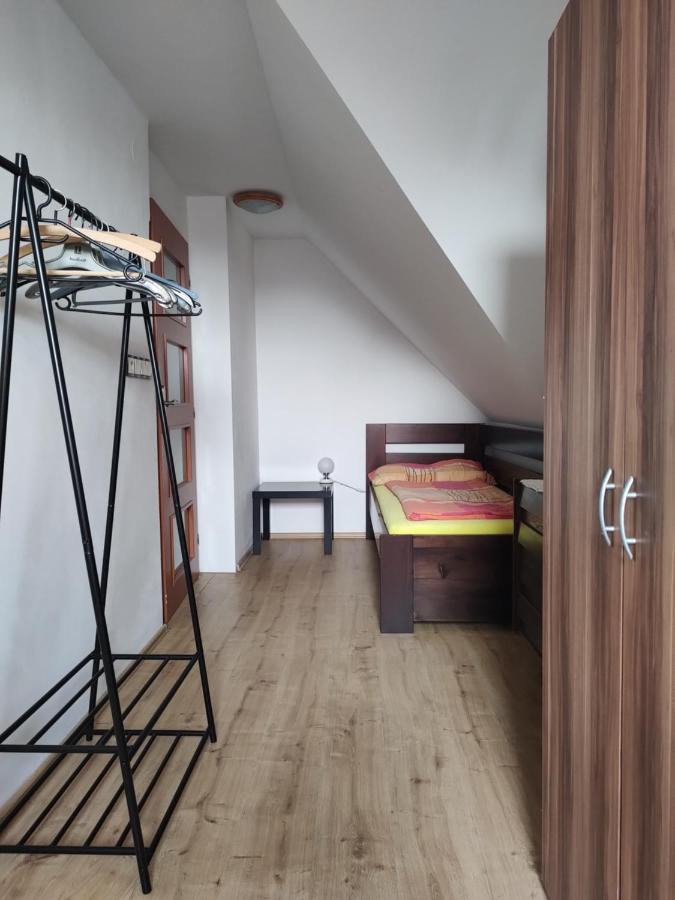 Apartman V Podkrovi Lejlighed Dobruška Eksteriør billede